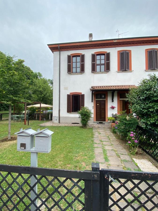 Villa Crespi D'Adda A "Colori" Capriate San Gervasio Exterior foto