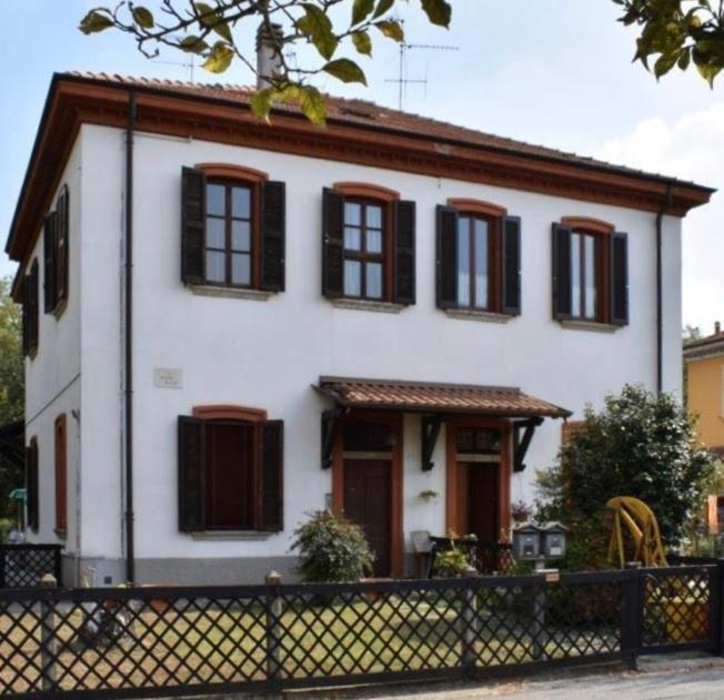 Villa Crespi D'Adda A "Colori" Capriate San Gervasio Exterior foto