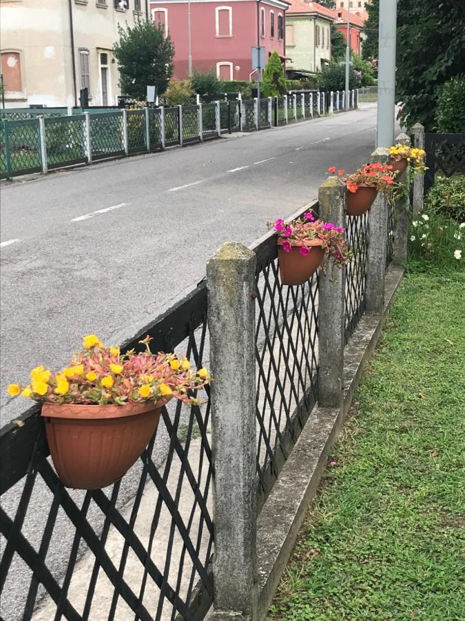 Villa Crespi D'Adda A "Colori" Capriate San Gervasio Exterior foto